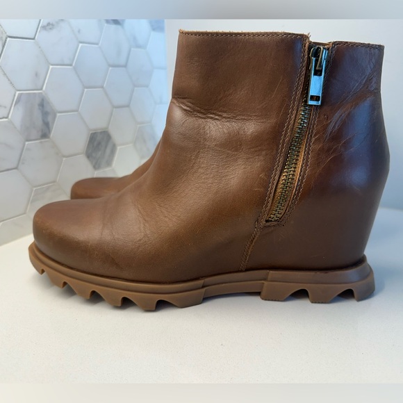 Sorel Joan of Arctic Wedge III Zip Boots Womens Size 10.5 Brown Leather Snow.B4 - Picture 3 of 9